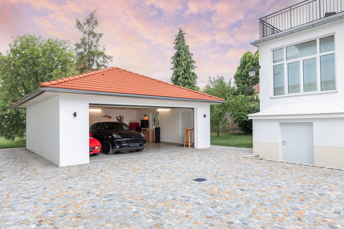 Weiße Villa